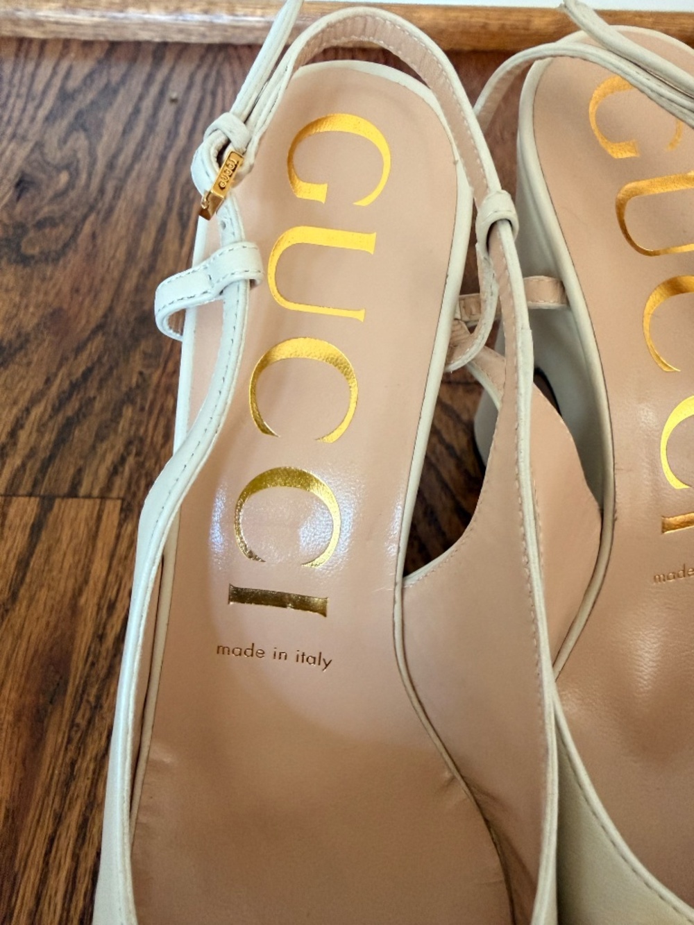 Gucci White Lambskin Leather Platform Pumps - Picture 8 of 10